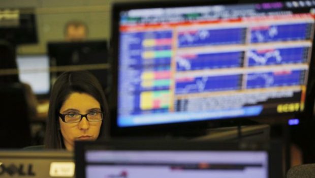 «Τσίμπησαν» τα ομόλογα – Στο 4,07% το 10ετές
