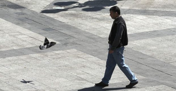 Η Ελλάδα ουραγός στην ΕΕ στις διαθέσιμες θέσεις εργασίας